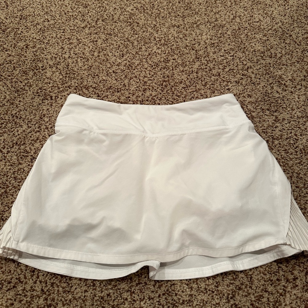 Lulu lemon white skirt